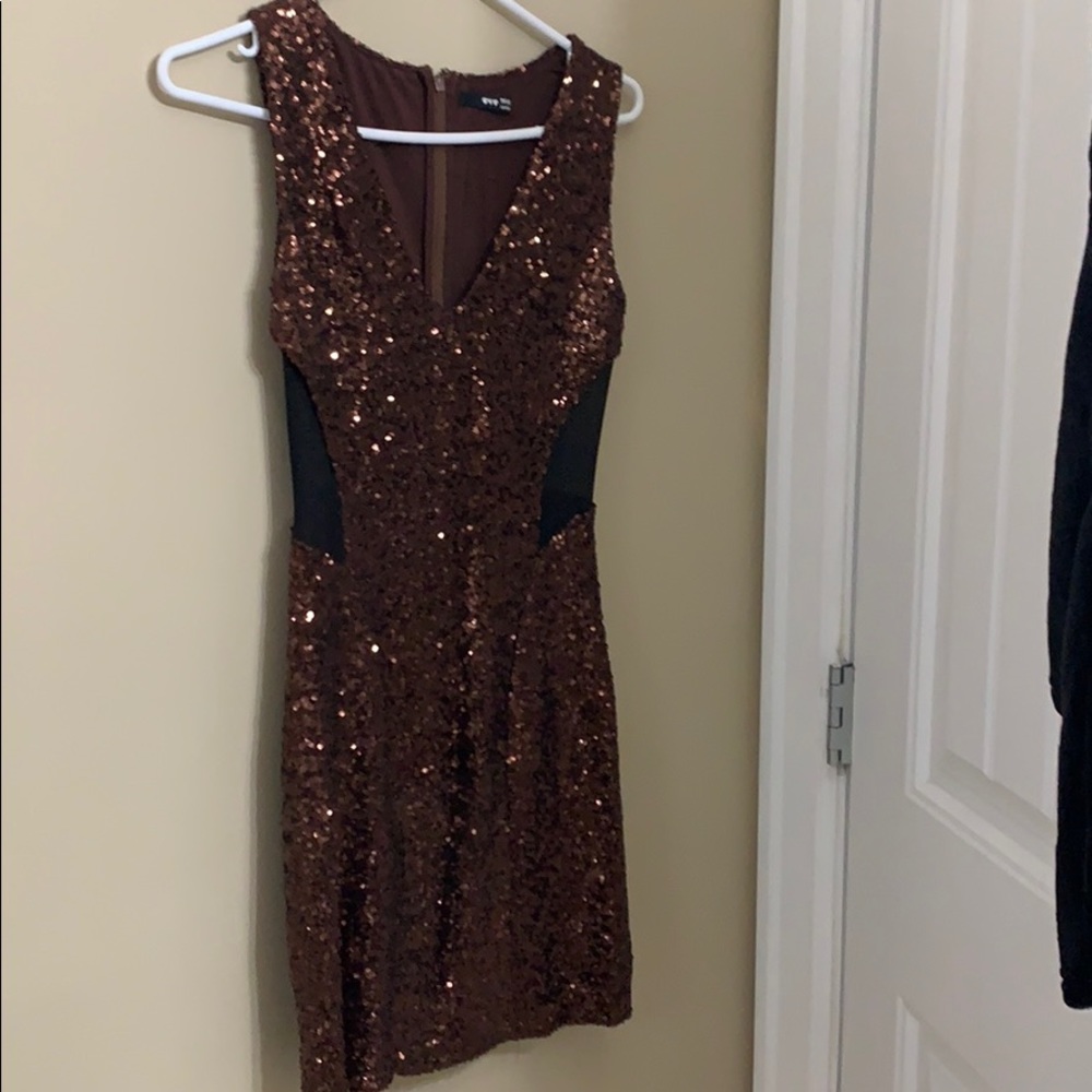 Gorgeous copper/ burgundy sequin dress.